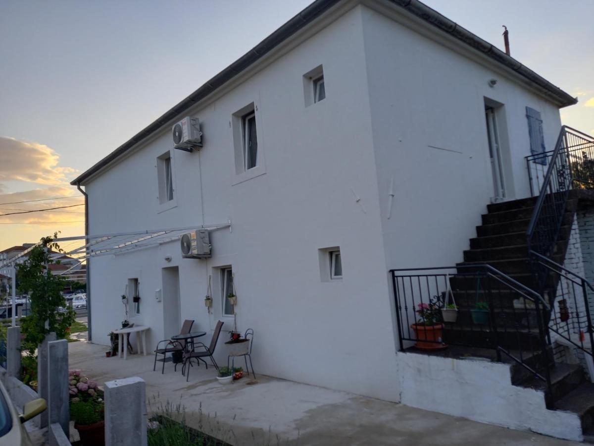 Old Marine House Apartment Tivat Luaran gambar