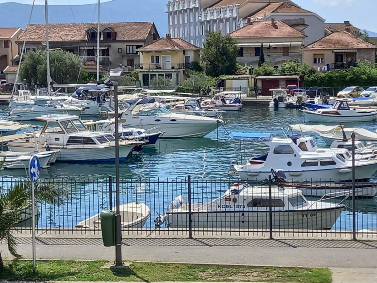 Old Marine House Apartment Tivat Luaran gambar
