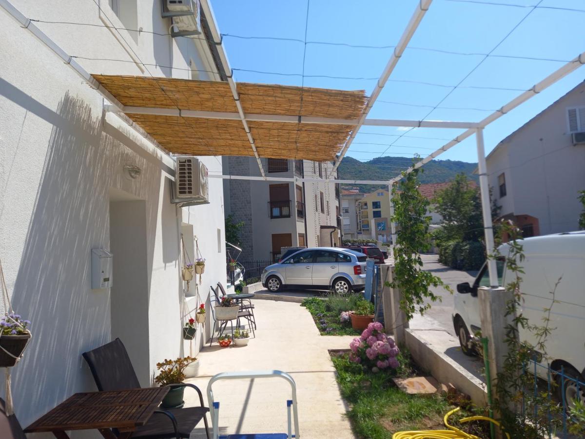 Old Marine House Apartment Tivat Luaran gambar